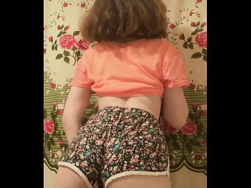 ❤️ Vogëlushja e re seksi duke zhveshur pantallonat e shkurtra në kamera Video porno në sq.klassikaprint.ru ❤