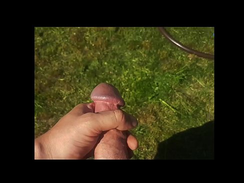 ❤️ Hotfies e ndyhet pidhi i saj rozë dhe përfundon me një shiringë në një kopsht veror Video porno në sq.klassikaprint.ru ❤